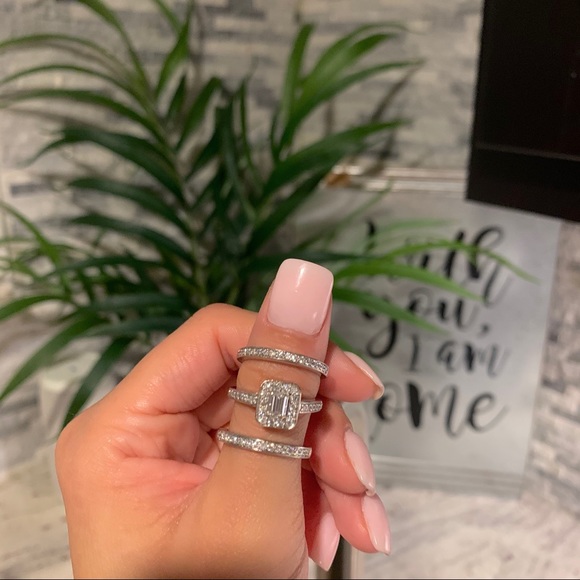 SOLD✨3 piece engagement wedding ring set - Picture 10 of 11